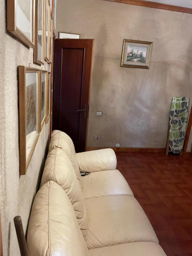 Casa Degli Zii Appartamento Letizia Luni Exteriör bild