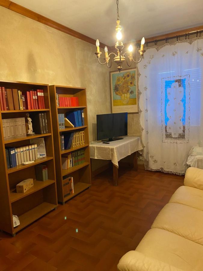 Casa Degli Zii Appartamento Letizia Luni Exteriör bild