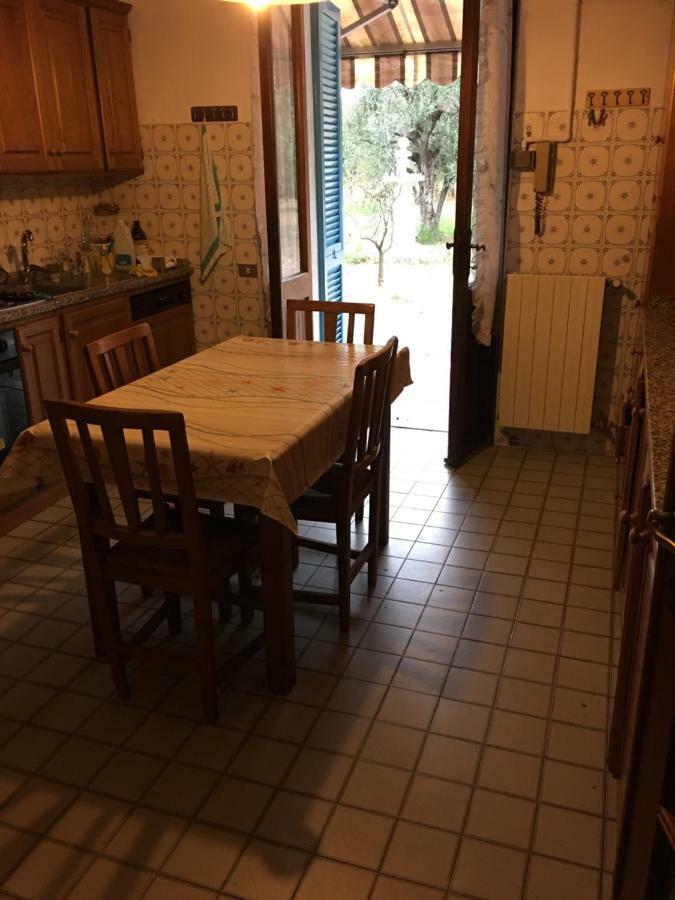 Casa Degli Zii Appartamento Letizia Luni Exteriör bild