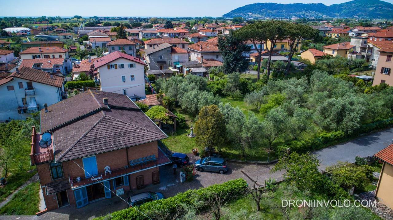 Casa Degli Zii Appartamento Letizia Luni Exteriör bild
