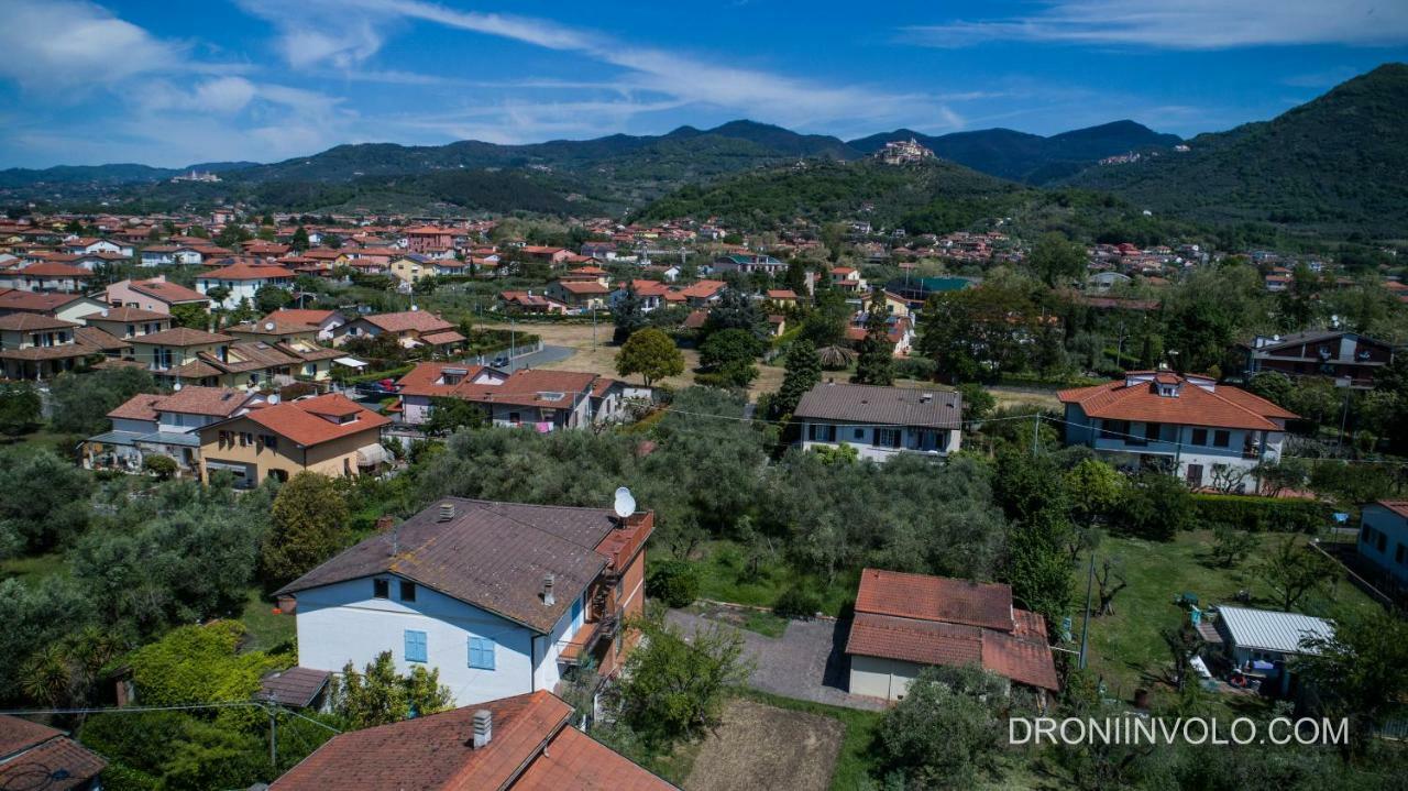 Casa Degli Zii Appartamento Letizia Luni Exteriör bild