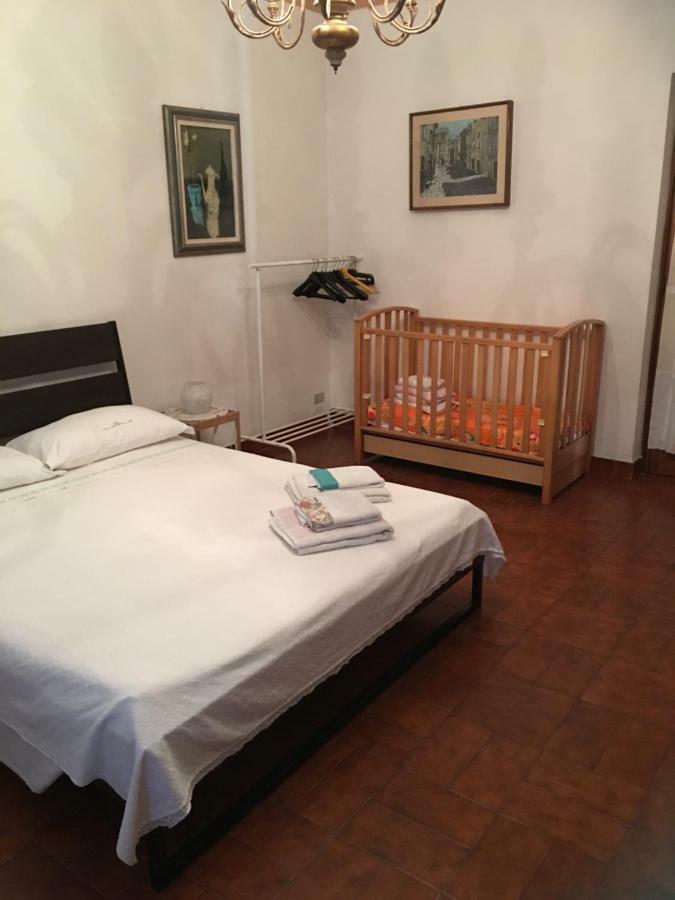 Casa Degli Zii Appartamento Letizia Luni Exteriör bild