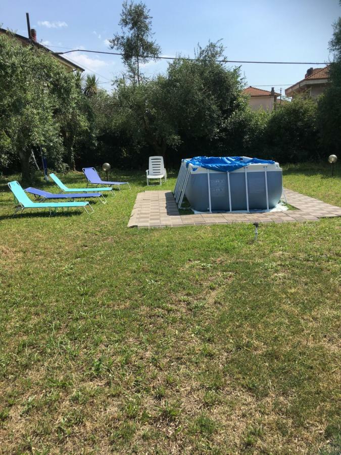 Casa Degli Zii Appartamento Letizia Luni Exteriör bild